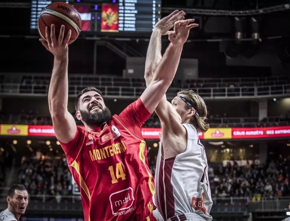 瓦伦西亚迎NBA常规赛关键赛,冲刺阶段队长鼓劲,目标明确,身体对抗强度拉满的简单介绍 瓦伦西亚迎NBA常规赛关键赛,冲刺阶段队长鼓劲,目标明确,身体对抗强度拉满的简单介绍