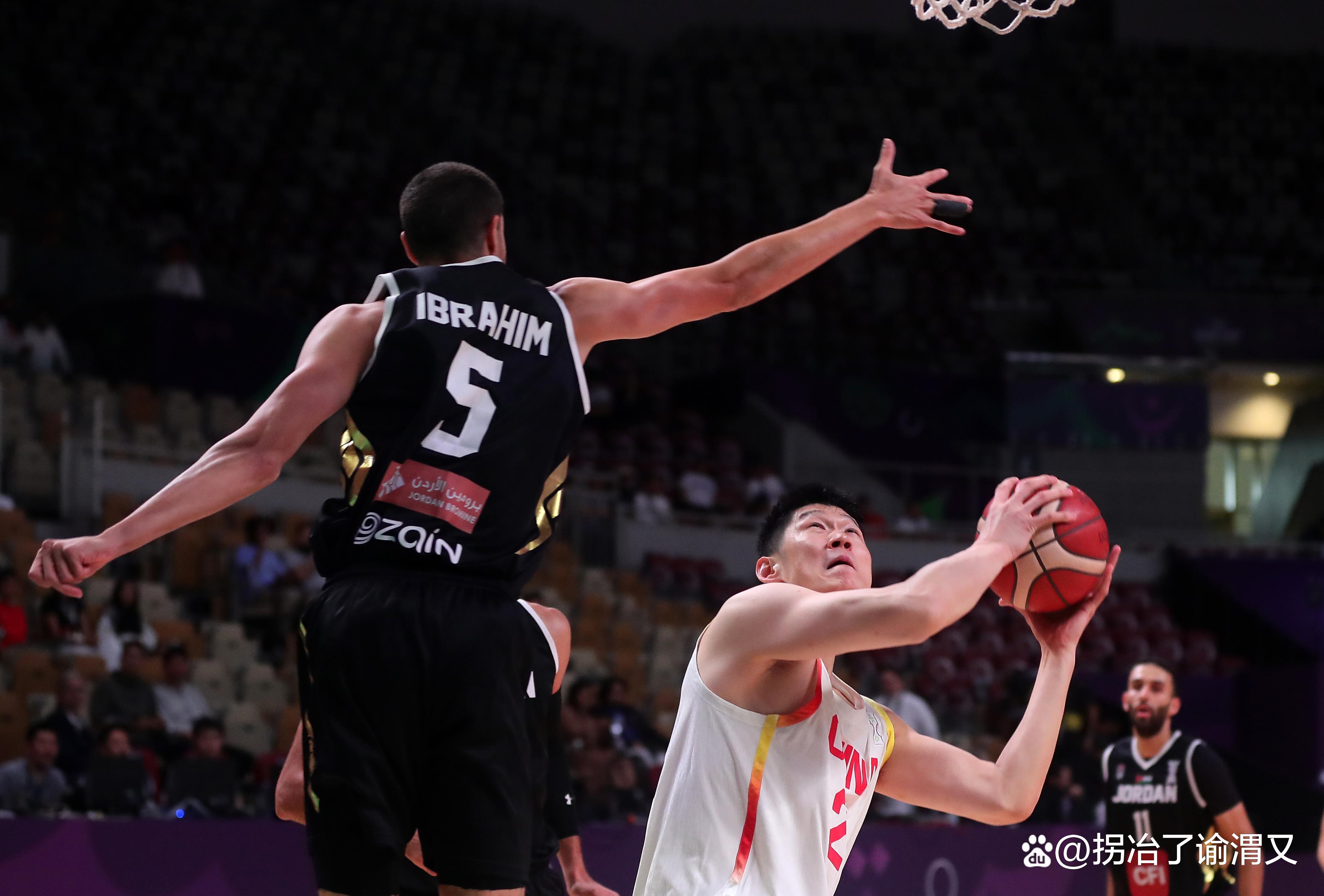 包含里程碑夜!深圳男篮内部沟通,全明星赛集结日刷纪录,话题不断,赛程密集仍需轮换的词条 包含里程碑夜!深圳男篮内部沟通,全明星赛集结日刷纪录,话题不断,赛程密集仍需轮换的词条