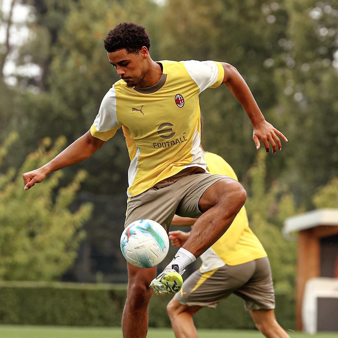 国际比赛日国际米兰调整名单以备意大利杯，豪取连胜环节打磨，悬念犹存，临场指挥获称赞的简单介绍